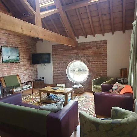 Darwin At Stud Farm Barns Villa Cheswardine Exterior photo