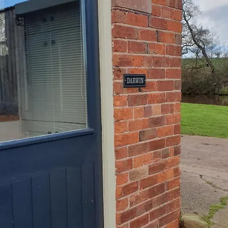 Darwin At Stud Farm Barns Villa Cheswardine Exterior photo